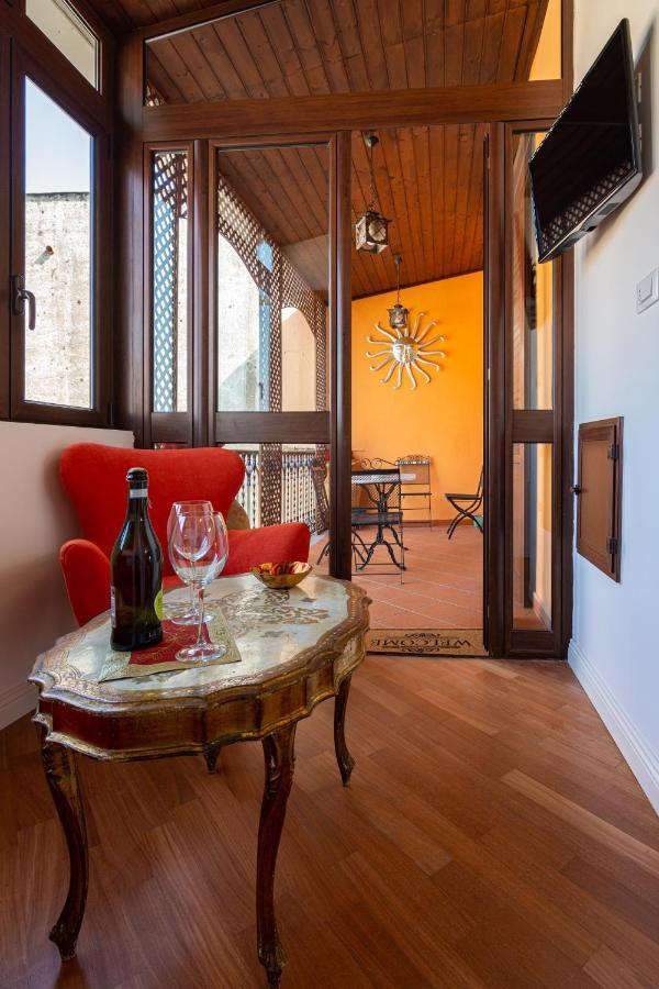 Le Rose Di Nonna Maria, Appartamento Di Lusso In Centro Citta パレルモ エクステリア 写真